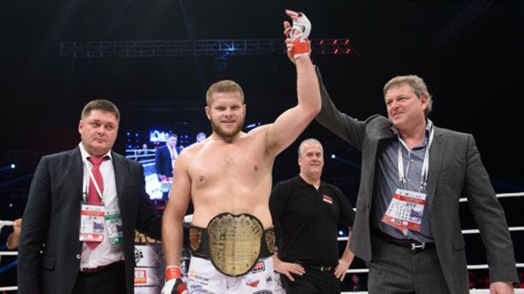 Признавшийся в любви к России Уокер проведет следующий бой в UFC против поляка Тыбуры Признавшийся в любви к России Уокер проведет следующий бой в UFC против поляка Тыбуры