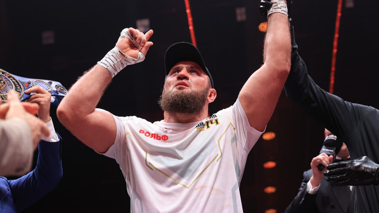 Российский боксер Халидов победил Лардуэта в главном бою турнира &laquo;IBA.PRO 14&raquo; в Москве