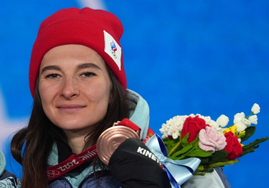 Драма российской лыжницы на Олимпиаде. Упала и осталась без медали