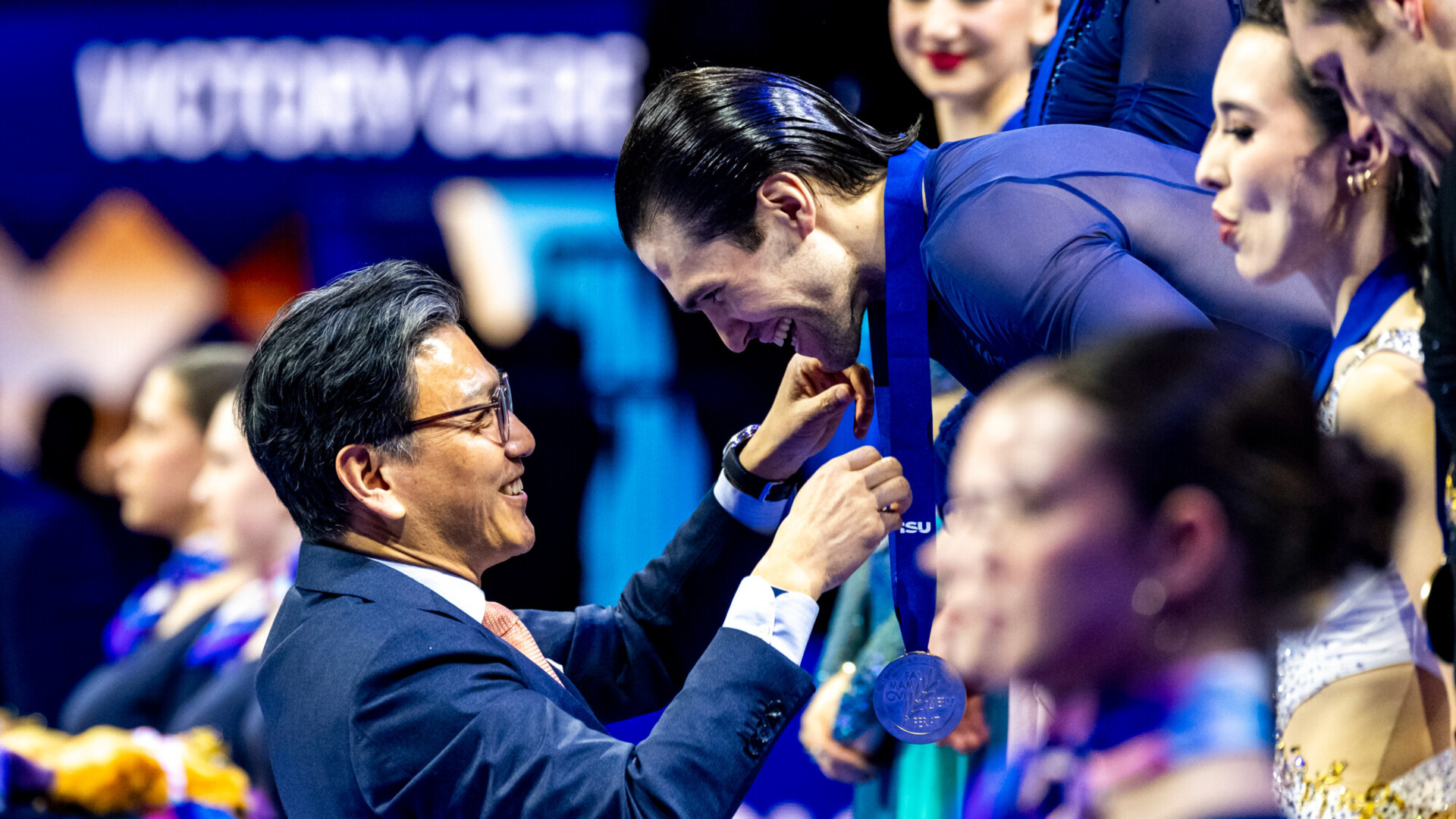 Наш парень выиграл чемпионат мира по фигурному катанию! Фантастический успех России