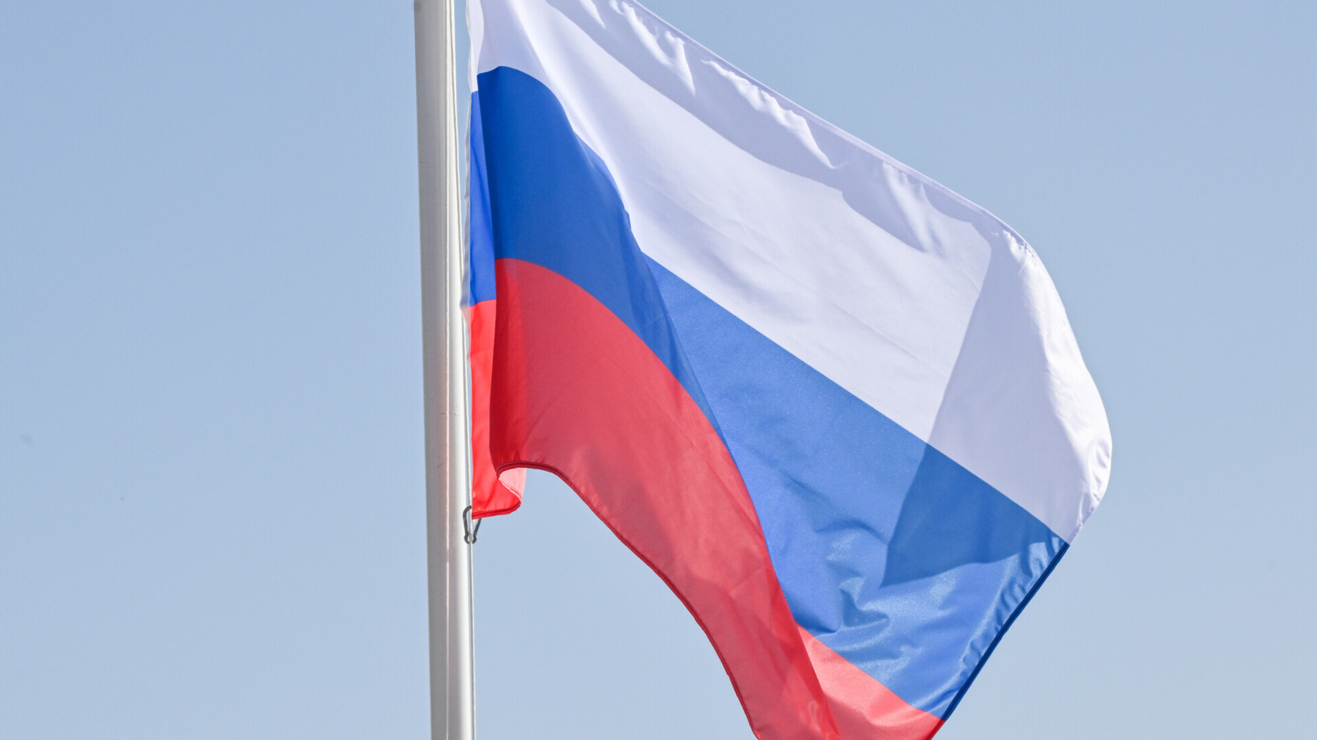 Россиян вернули в спорт с флагом и гимном! Нелепые ограничения сняты