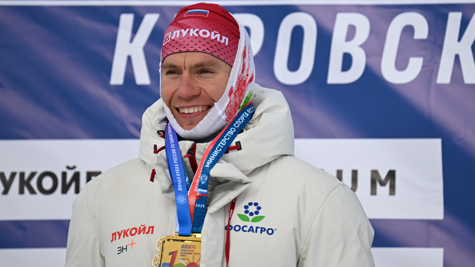 Большунов выиграл гонку с раздельным стартом в финале Кубка России в Кировске