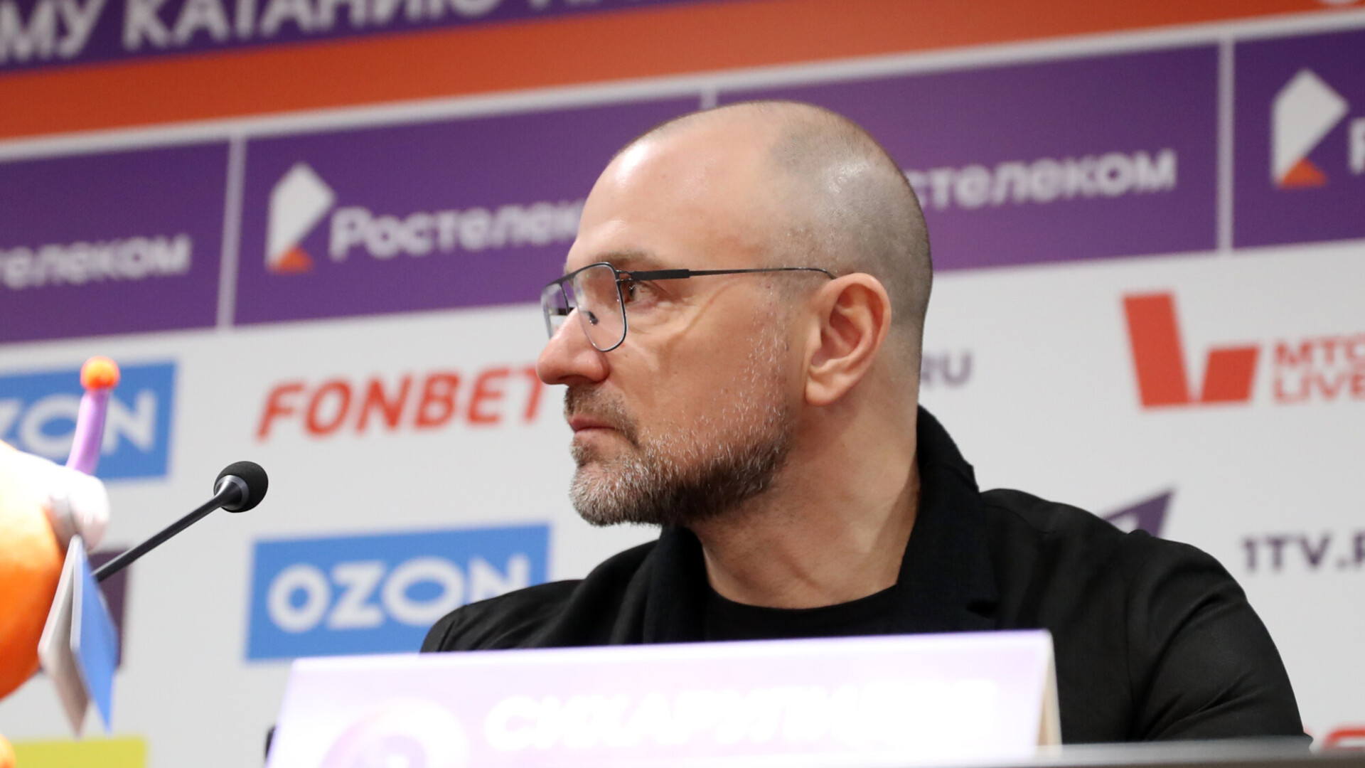 Сихарулидзе заявил, что в ФФККР изучат возможность обращения в суд, если россиян не допустят до международных стартов