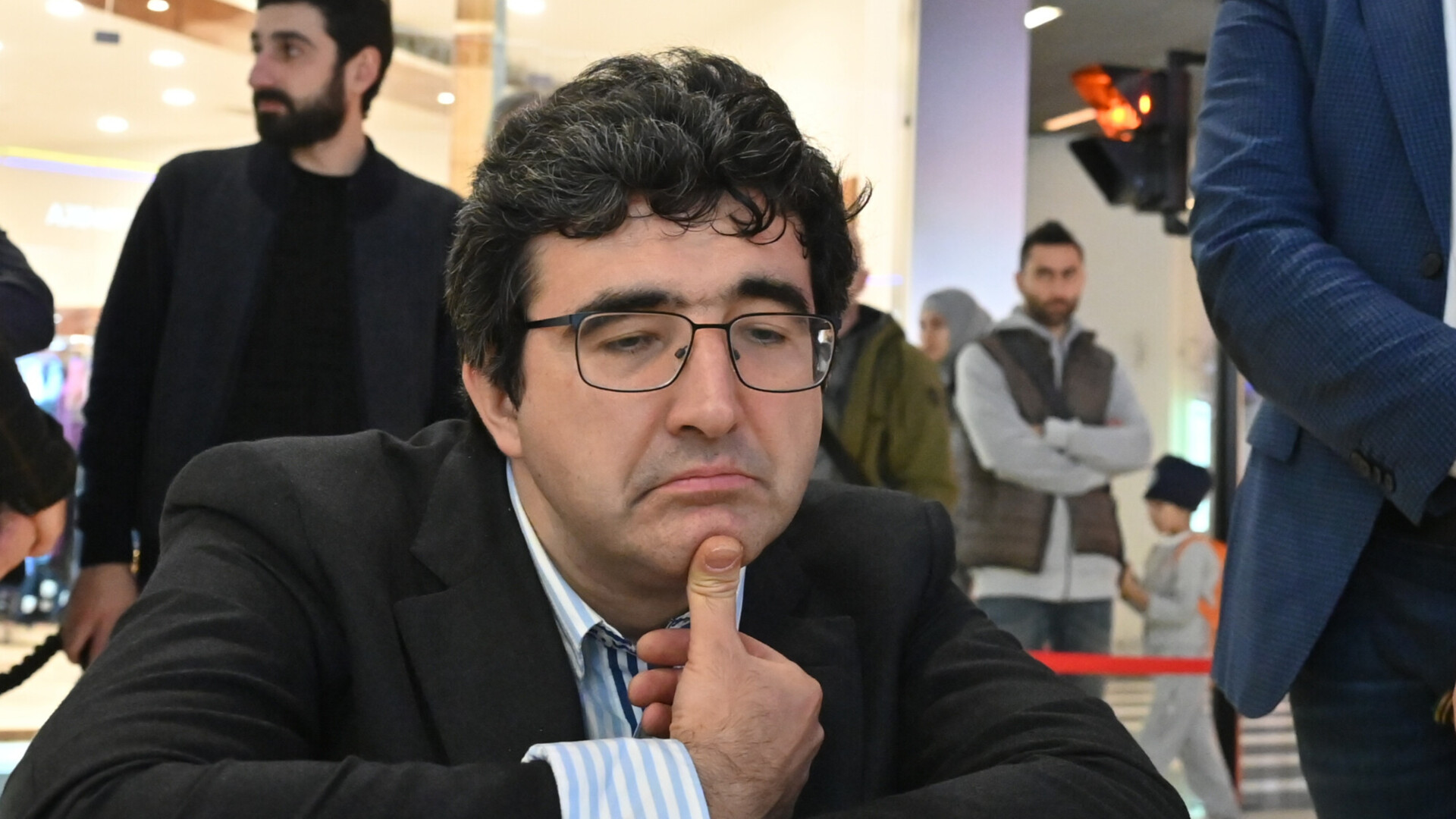 FIDE отстранила российского шахматиста Владимира Крамника за нарушение этического кодекса на два года, один из которых &mdash; условно