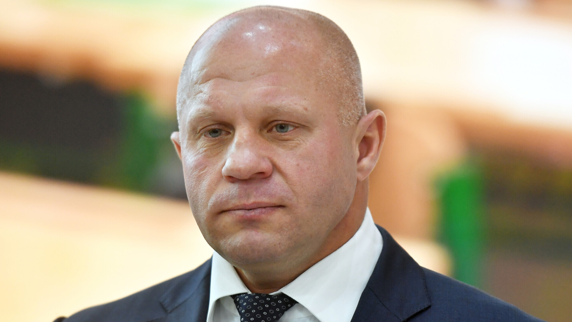 Федор Емельяненко через суд требует взыскать с писательницы и издательства почти 13 млн рублей Федор Емельяненко через суд требует взыскать с писательницы и издательства почти 13 млн рублей