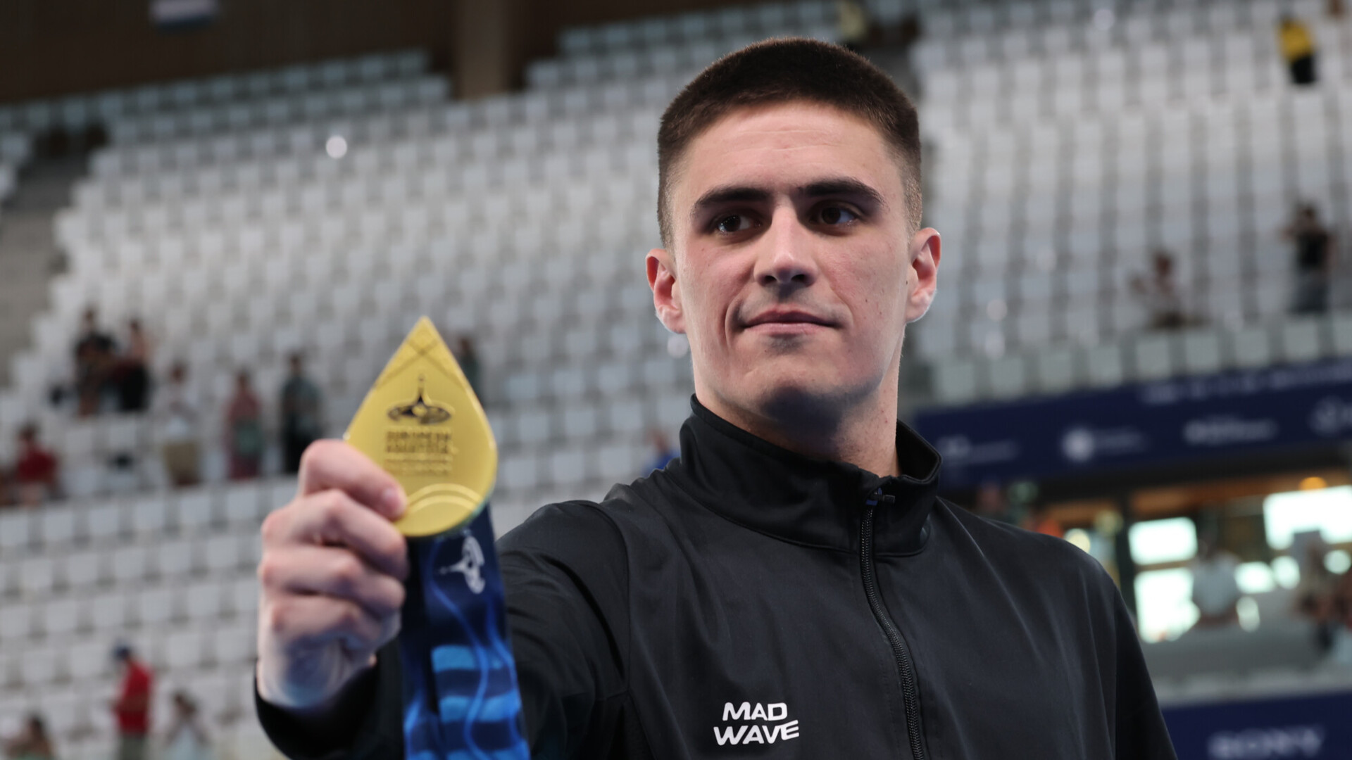 Россиянин разорвал соперников на чемпионате Европы. В такую победу невозможно поверить! Россиянин разорвал соперников на чемпионате Европы. В такую победу невозможно поверить!
