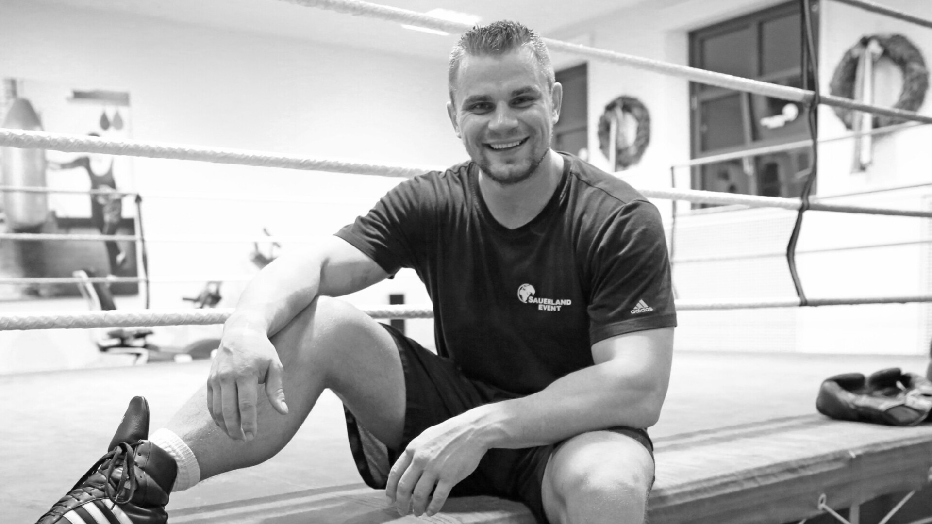 Бывший чемпион мира Пирог выразил соболезнования в связи со смертью боксера Дениса Бойцова